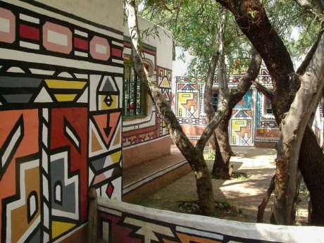 Ndebele House Painting 2